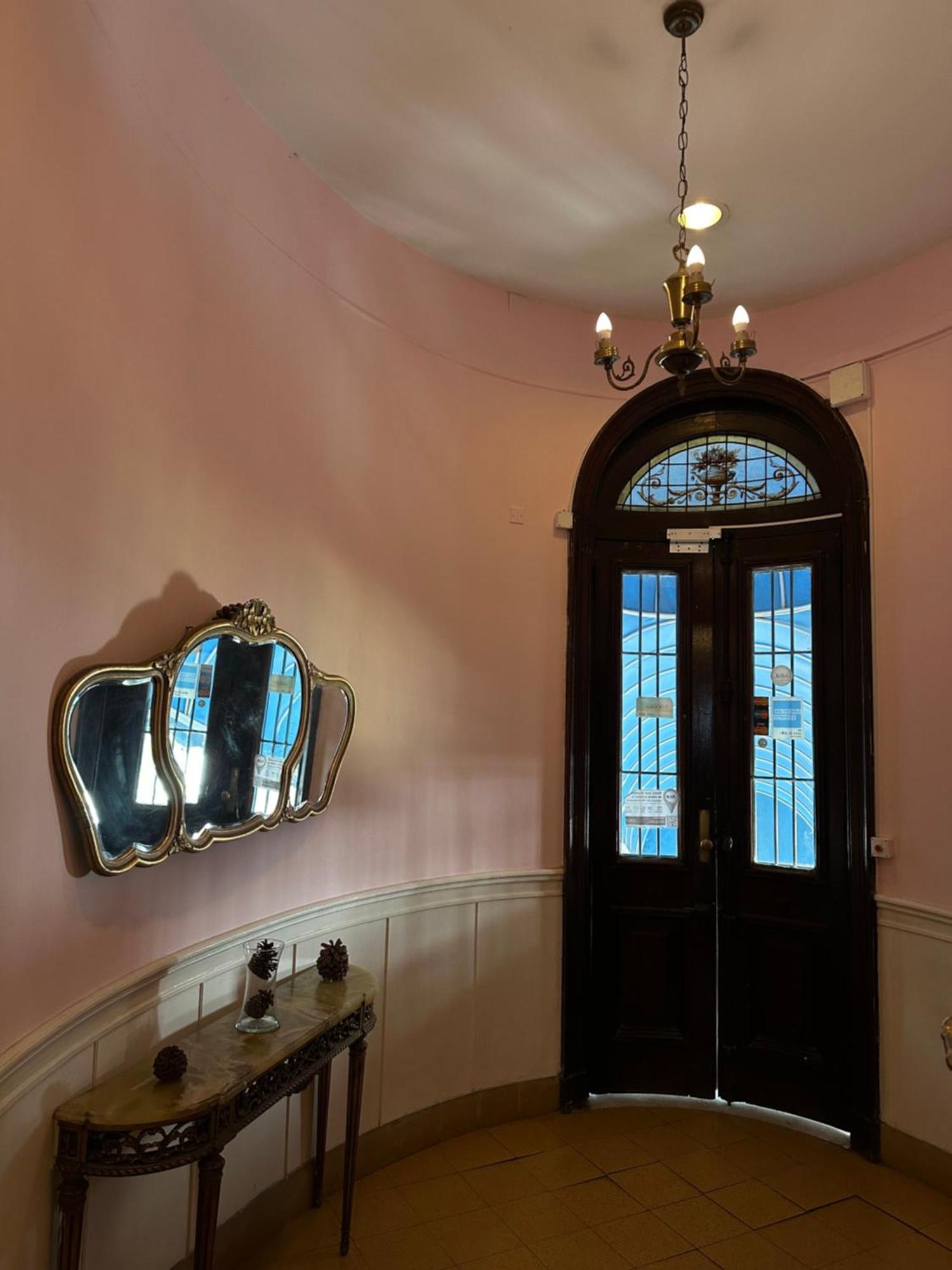 Hotel Vicente López Esterno foto