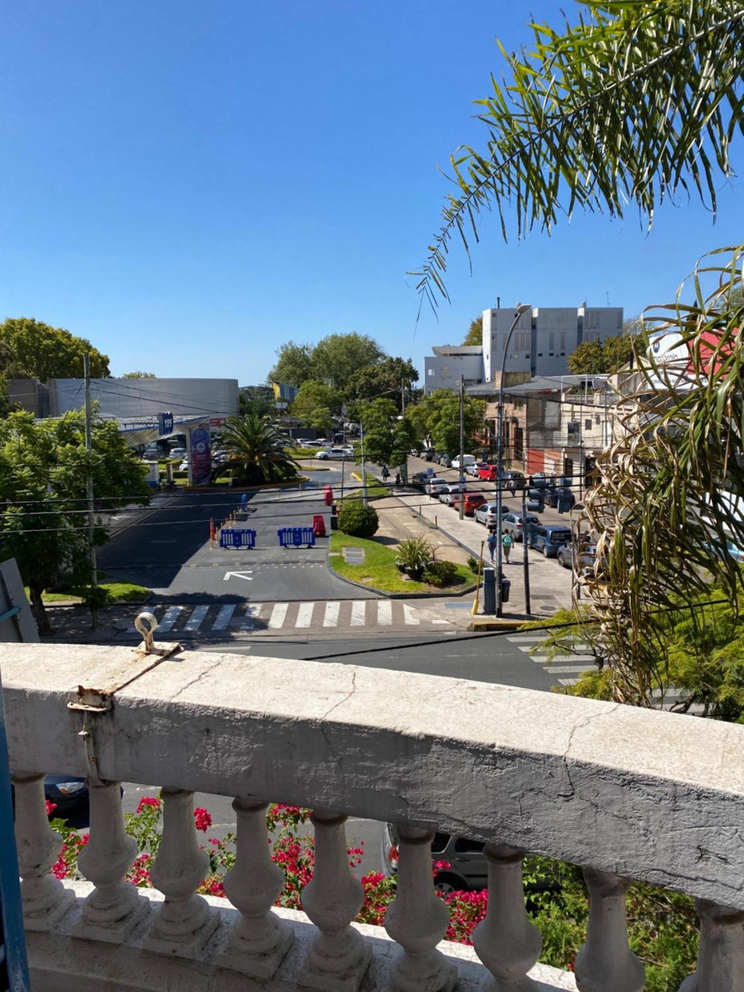 Hotel Vicente López Esterno foto